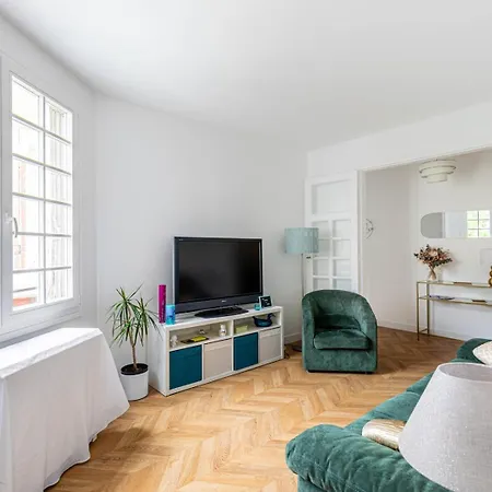 Guestready - Luxe Living Near The Eiffel Tower Apartment